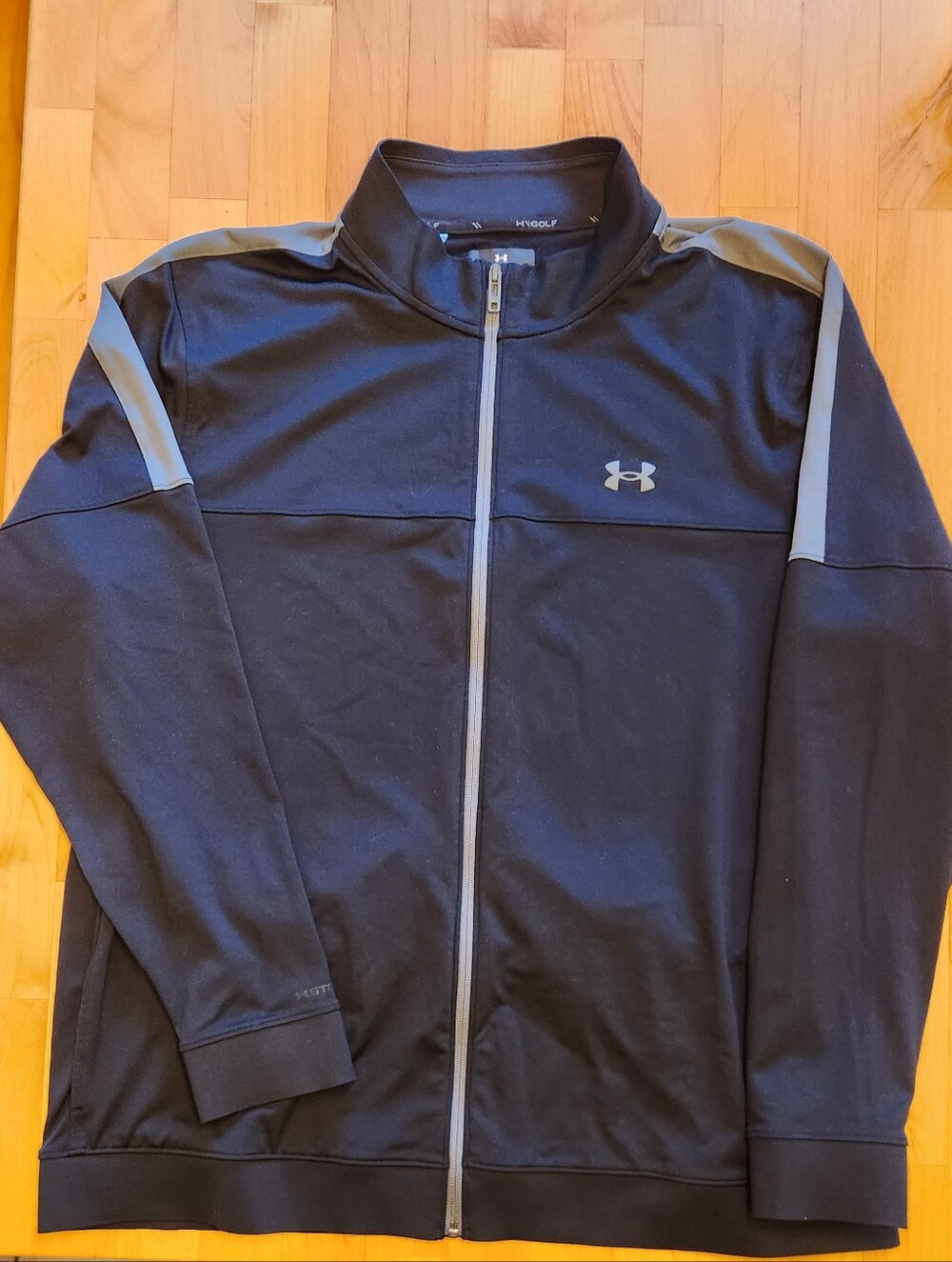 Under Armour Men’s Black Performance Full-Zip Sweater with Gray Accents
